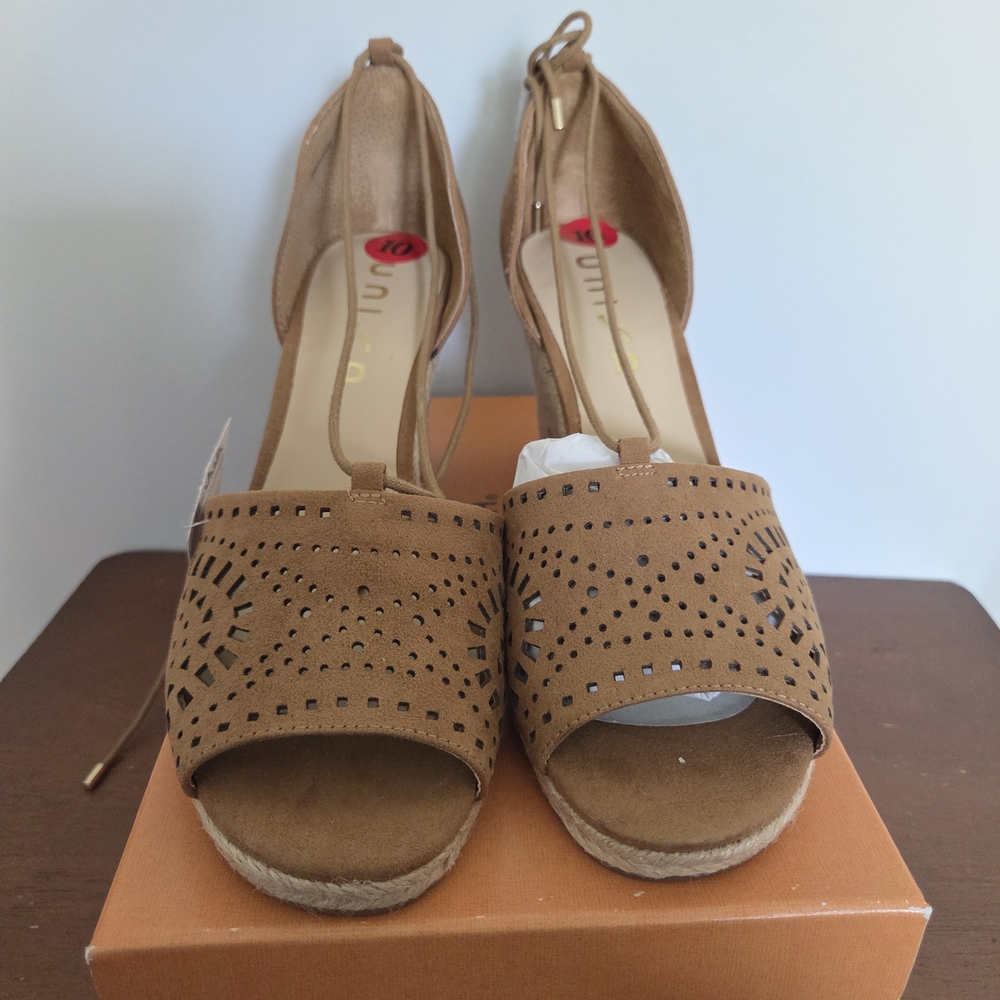 Unisa Tan Women's Sandals